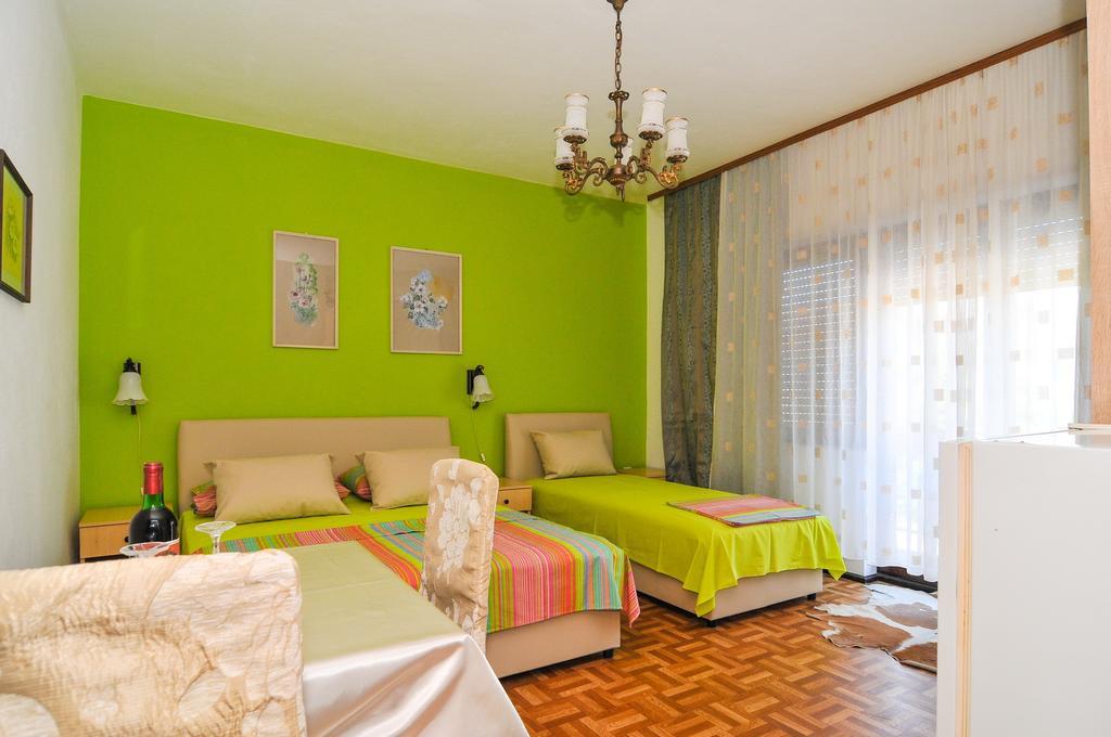 Guesthouse Lanca Tivat Quarto foto