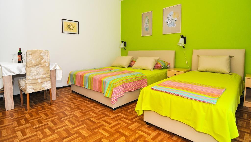 Guesthouse Lanca Tivat Quarto foto