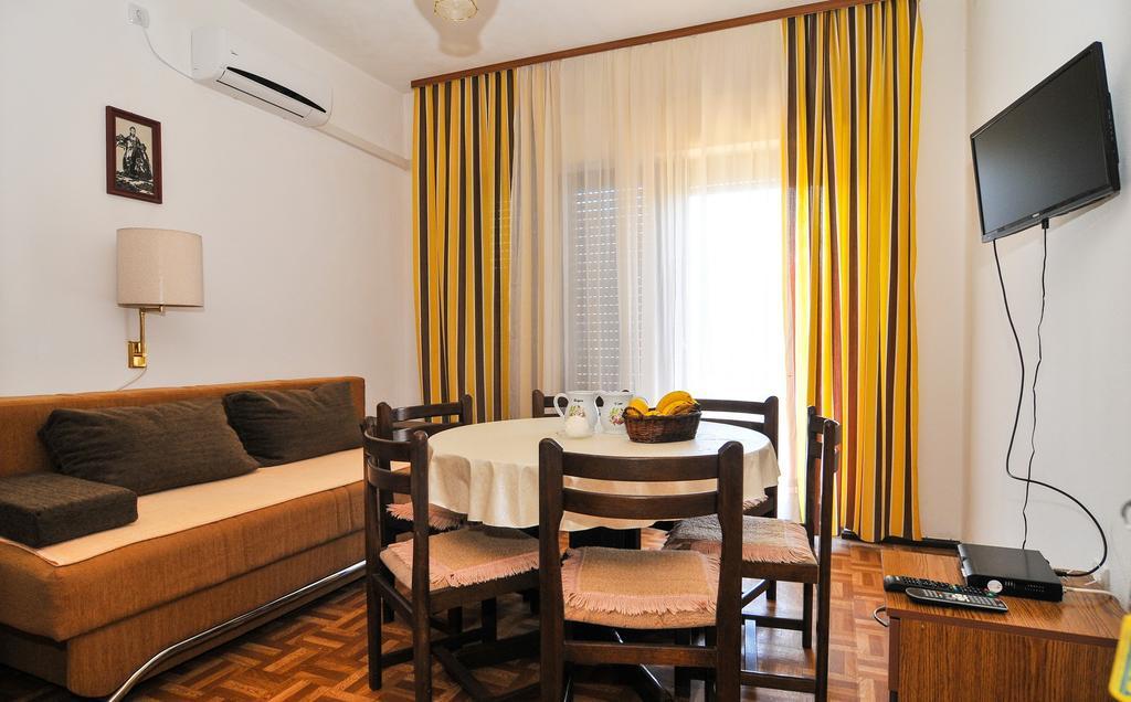 Guesthouse Lanca Tivat Quarto foto