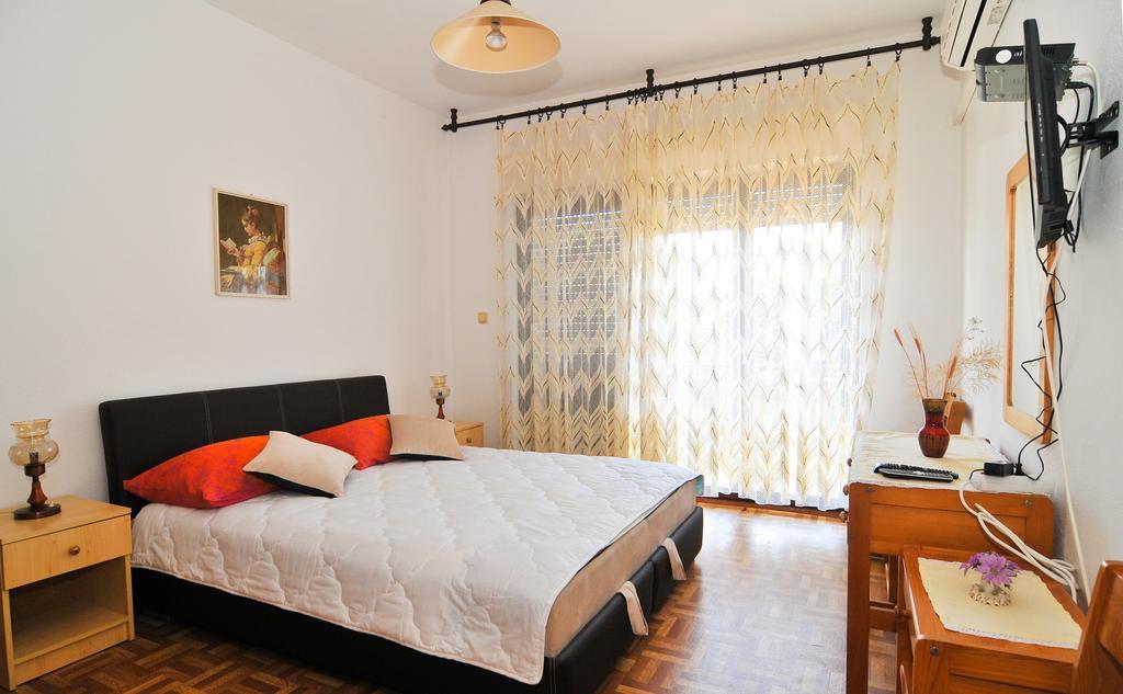 Guesthouse Lanca Tivat Quarto foto