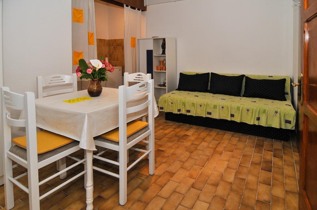 Guesthouse Lanca Tivat Quarto foto